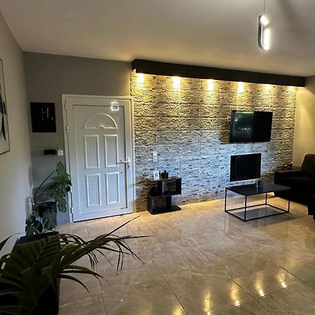 Luxvilla Agioi Deka  Luaran gambar