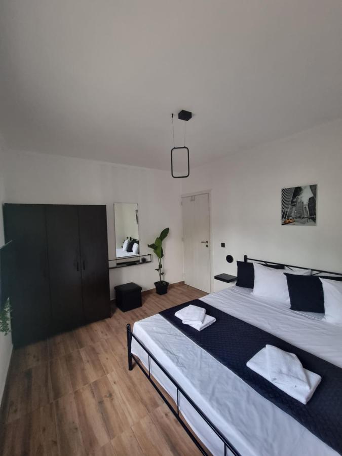Luxvilla Agioi Deka  Luaran gambar