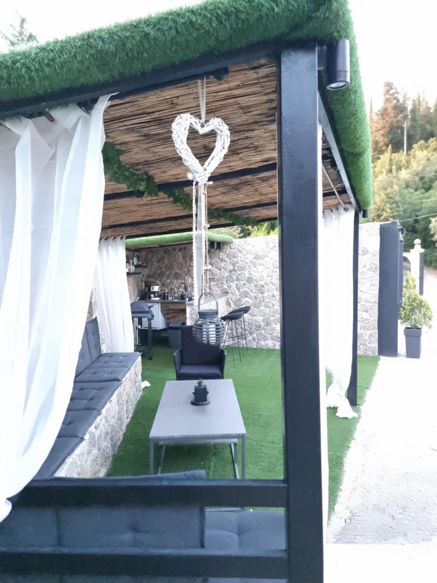 Luxvilla Agioi Deka  Luaran gambar