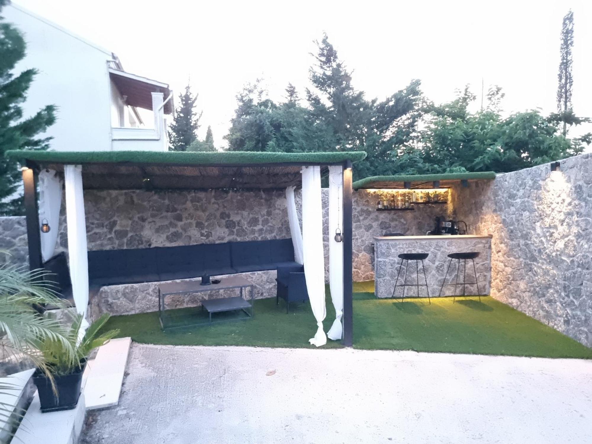 Luxvilla Agioi Deka  Luaran gambar
